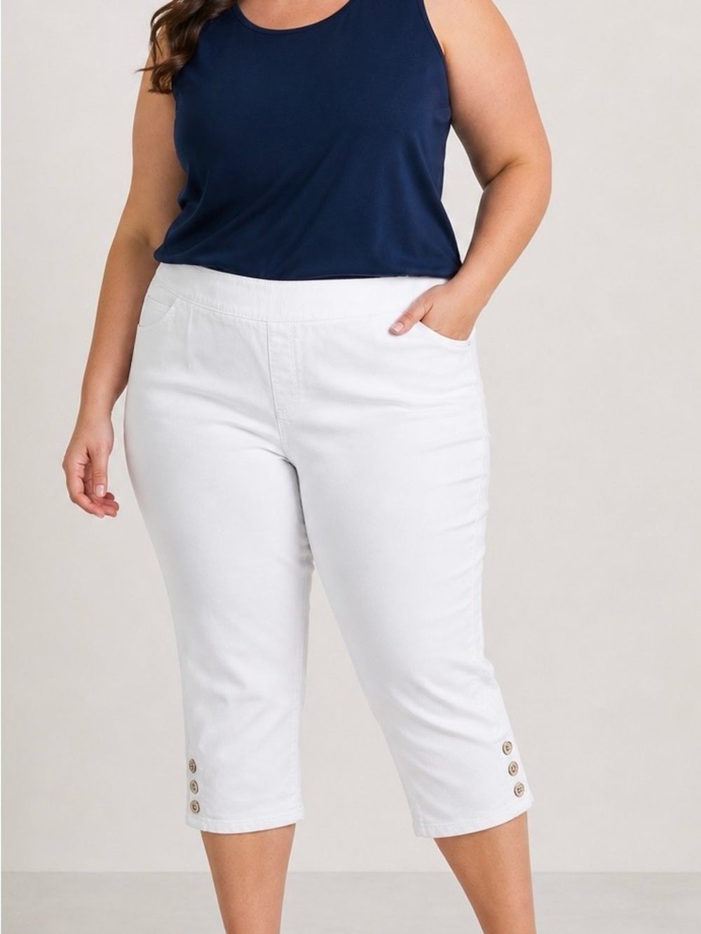 Susan Graver White Capri Pants 18W Plus Pull On Stretch Crop Button‎ Hem QVC